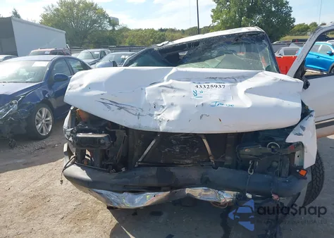 2000 Chevrolet Silverado 1500 Ls from USA, damaged, VIN 2GCEC19T4Y1226915